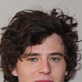 Charlie McDermott