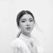 b&w