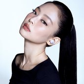 Jennie for Beats solo buds