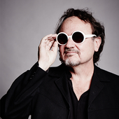 Julian Knowles
