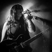 Chelsea Wolfe, Emma Ruth Rundle