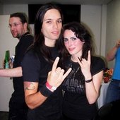 Libra e Sharon den Adel