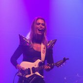 Bia Villa-Chan tocando no festival Guitarra à Brasileira no Sesc Avenida Paulista