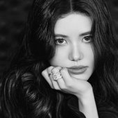 b&w