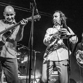 Oscar Ibáñez & Tribo