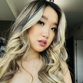 nicolelychum 的头像