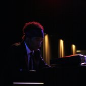 Neal at Higher Ground