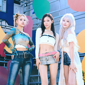 3piece - 피어올라 concept photo (group).png