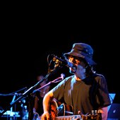 sparklehorse-altSparklehorse,_Linkous,_Transilvania_live,_Milano,_Italy,_2007-05-22.jpg