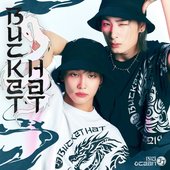 BUCKET HAT
