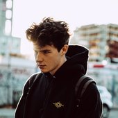 Petit Biscuit 2018