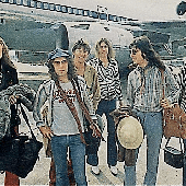 22_Arrival_in_Japan_1978_Scorpions.png