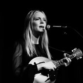 webb-sisters-elgar-room-london-21st-apr-14-14-2.jpg