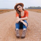 chloe crowder 1.jpg