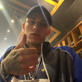 ‎