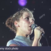 ruth-ann-boyle-of-band-olive-in-concert-on-stage-at-v97-music-festival-E98TPN.jpg