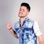 Leandro-Buenno.jpg