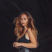 Billie Kark 1.jpg