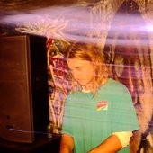 0009980151_10.jpg