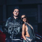 Marina Sena e Fleezus no clipe oficial do single Que Tal, álbum Vício Inerente