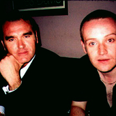 Moz & Roz in Los Angeles, 2000: \"Same fruits but different tastes.\"