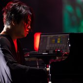 Android_Opera_MIRROR_performance_by_Keiichiro_Shibuya_at_Jubilee_Stage.jpg