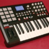 Akai MPK25