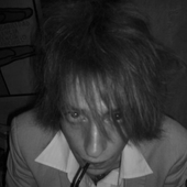 Avatar for v_deville_