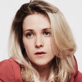 1537943819780-2018-09_EL_Emma_Louise_Noisey_08.jpeg