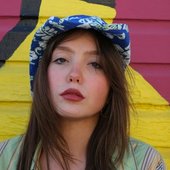 _127557602_fayefantarrow.jpg