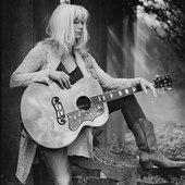 Emmylou Harris