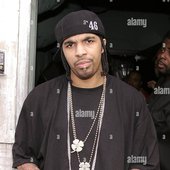 lil-flip-sur-l-ensemble-de-la-musique-jeu-video-sur-los-angeles-ca-18-fevrier-2004-en-photo-li-flip-photo-par-jason-merritt-abaca-2ea7h1f.jpg