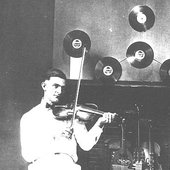 Fiddlin' Doc Roberts (April 26, 1897 - August 4, 1978).jpg