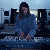 Polly Mackey (Art School Girlfriend)