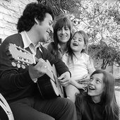 víctor con su familia 2