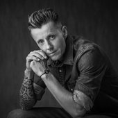 Sam Bettens - Z/W portret