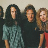Megadeth-1999-line-up.jpg