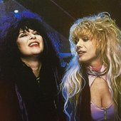 Ann and Nancy Wilson of Lovemongers