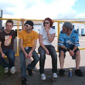 Unhealthy band stare at flower child