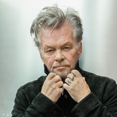 06mellencamp-02-vqfj-superJumbo.jpg