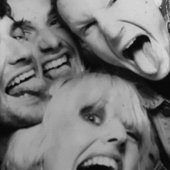 Amyl and the Sniffers