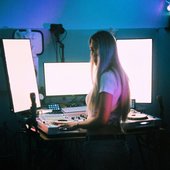 HANA ROOM | crystalline.world (2025)