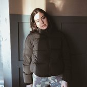 Olive b