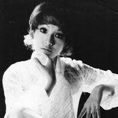 麻里圭子.jpg