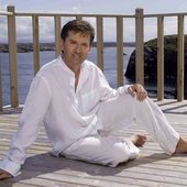 Daniel O'Donnell relaxing