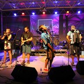 live 06. 2013.