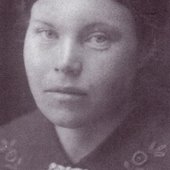 Magnhild ung scanna fra bok.jpg