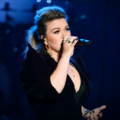 chemistry… an intimate night with Kelly Clarkson