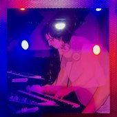 Charlie Rhoad (Synth/Guitar)