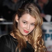 keeley in black